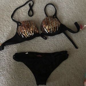 Victoria’s Secret Push-Up Bikini
